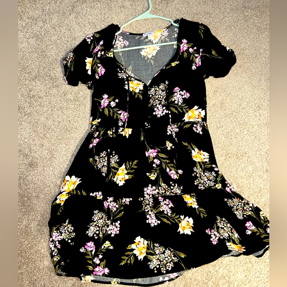Women’s Short Sleeve Floral Dress